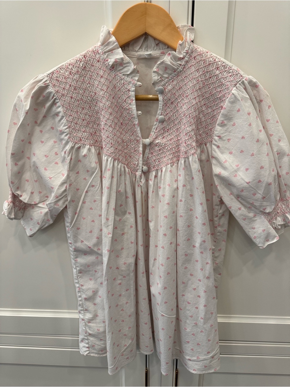 Smocked Puff-Sleeve Blouse - White with Pink Heart Print
